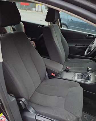 Volkswagen Passat cena 14500 przebieg: 269000, rok produkcji 2007 z Starachowice małe 29